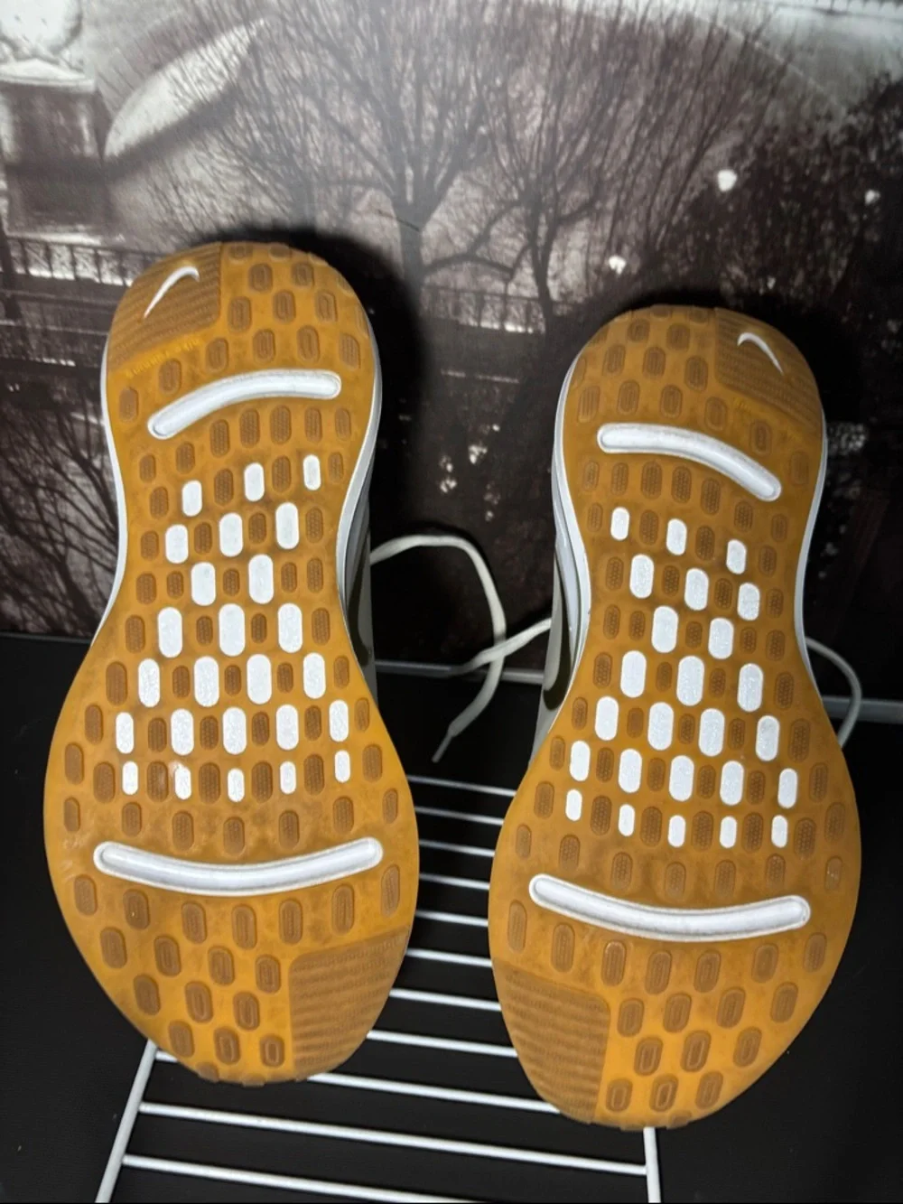 Nike ivory Knit Sneakers with Gold Swoosh - Picture 5 of 8